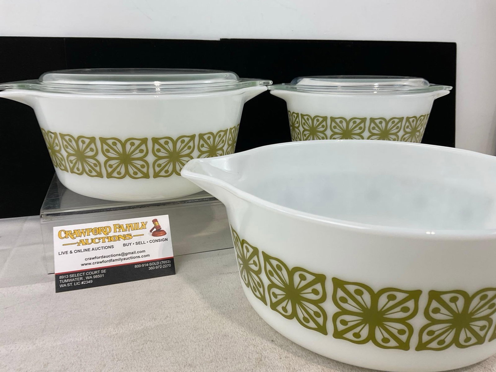 3 Cinderella style Pyrex Verde Green Square Flowers Milk Glass Bowls w/2 Clear Glass Lids - 2