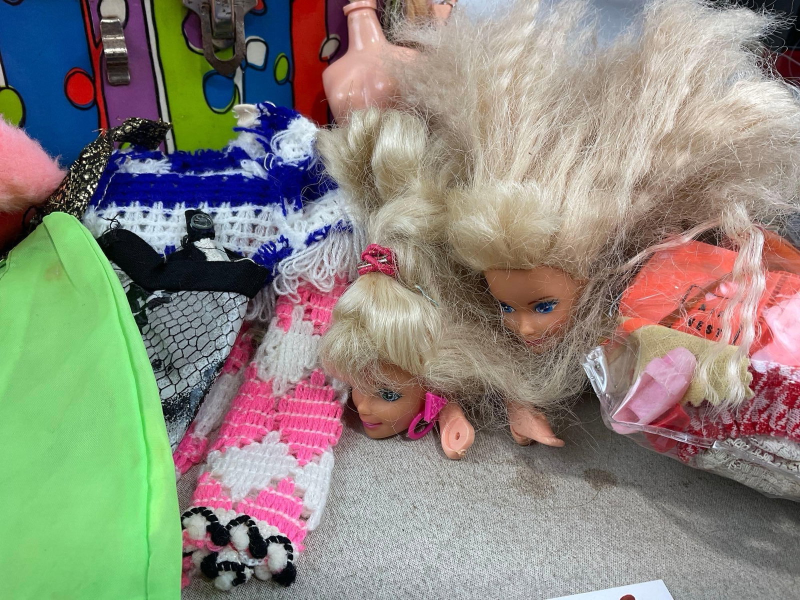 Vintage 1960s style Suitcase w/Dolls, Mattel Ken Doll, some Barbie Pieces, and lots of Clothes - 2