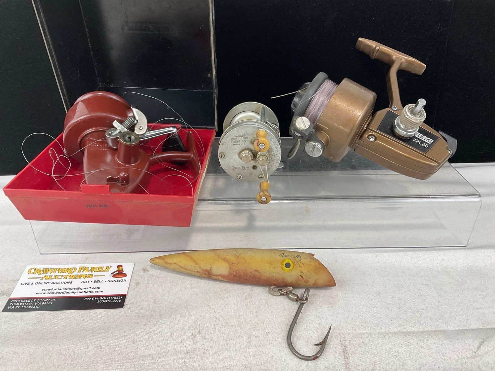 3 Reels, No.666 South Bend FreeCast A, Zebco XRL80, & Ted Williams 410 Spinning Fishing Reel w/case: Appears to be in good shape. The piece measures approx 10h x 8w x 7d inches. See pics. E-6300