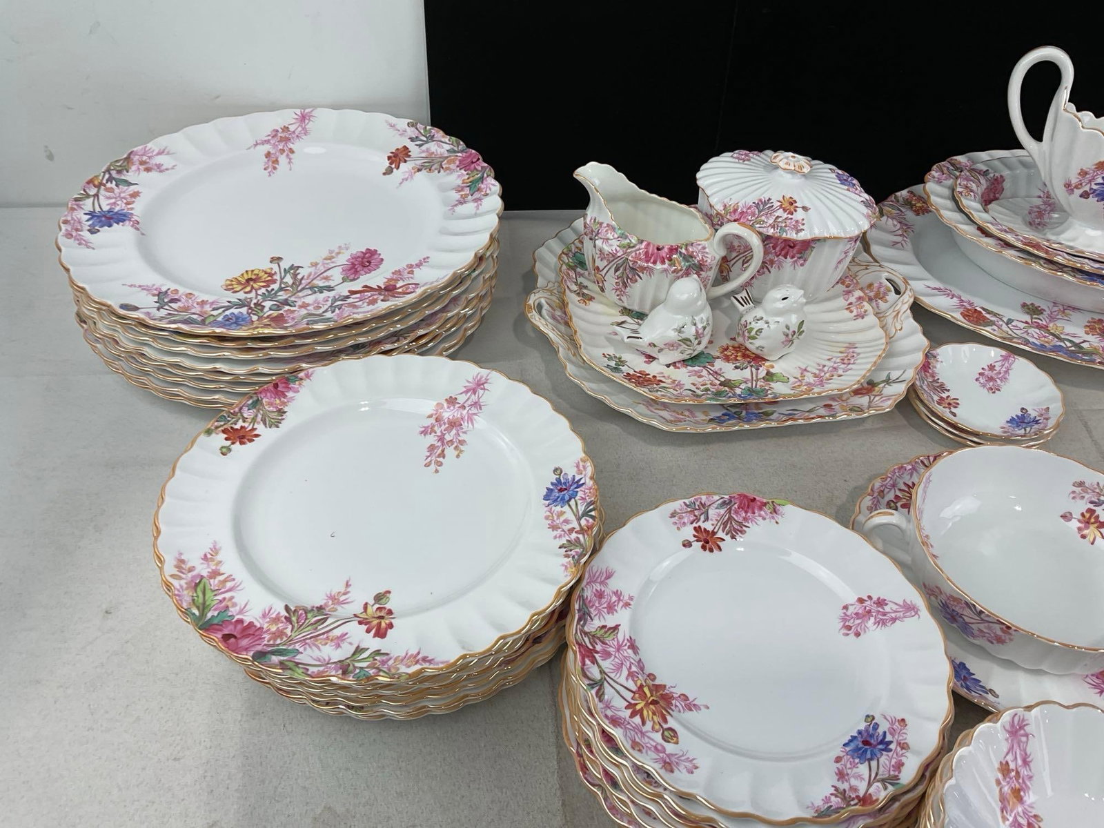 Spode Copeland China, Chelsea Garden Pattern, approx 67 pieces in total, variety of types - 2
