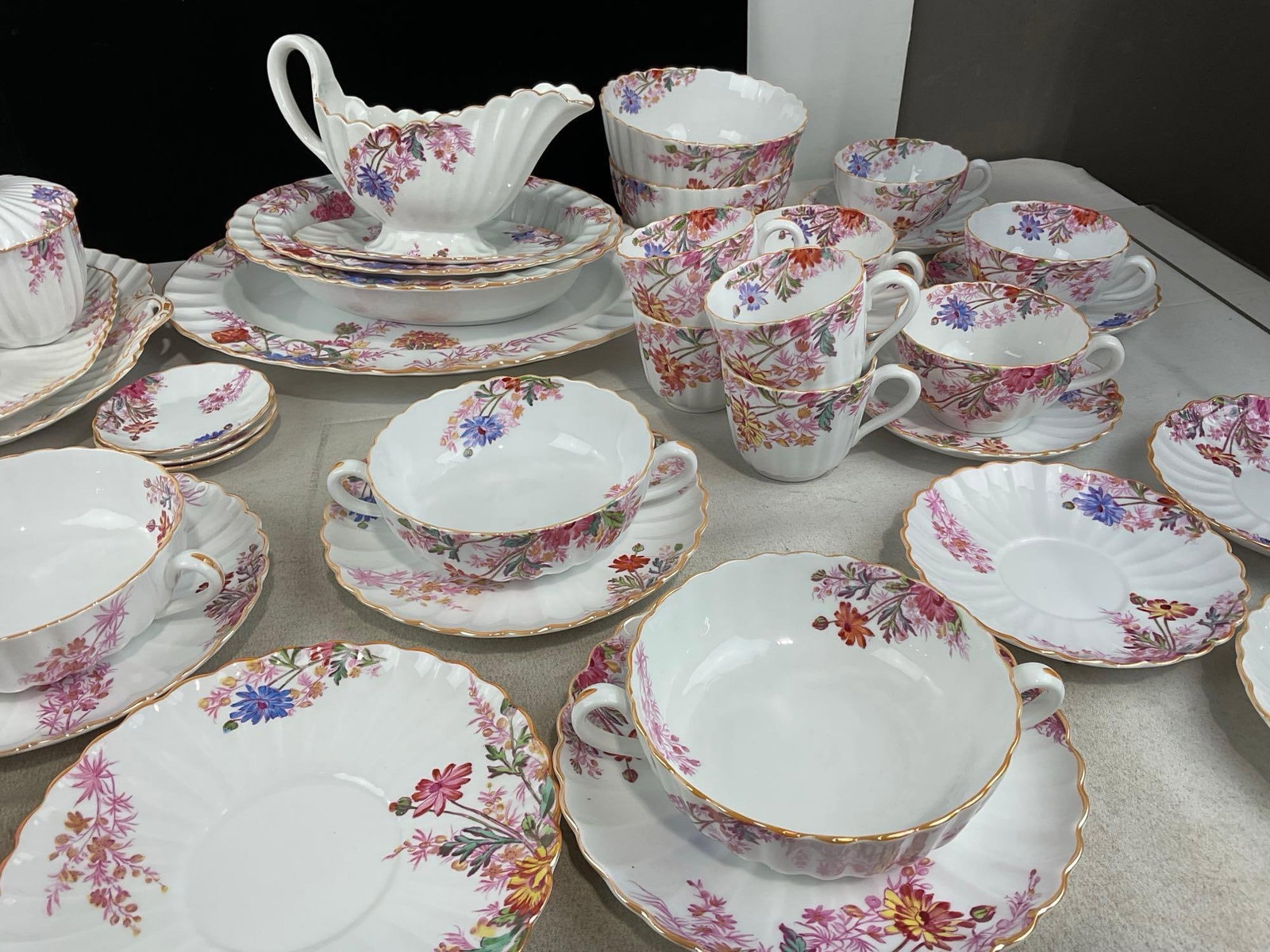 Spode Copeland China, Chelsea Garden Pattern, approx 67 pieces in total, variety of types - 7