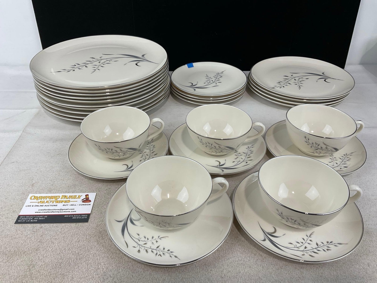 Pickard Avena Pattern China, 10 dinner plates, 4 salad plates, 4 bread plates, 5 cups & saucers (1 of 5)