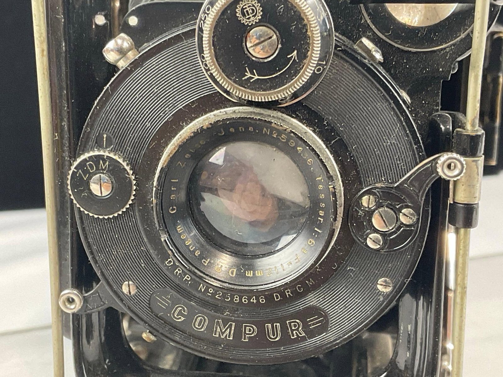 Vintage ICA Folding Plate Camera, Carl Zeiss Lens w/Compur Shutter, 7x5x3 inches - 3