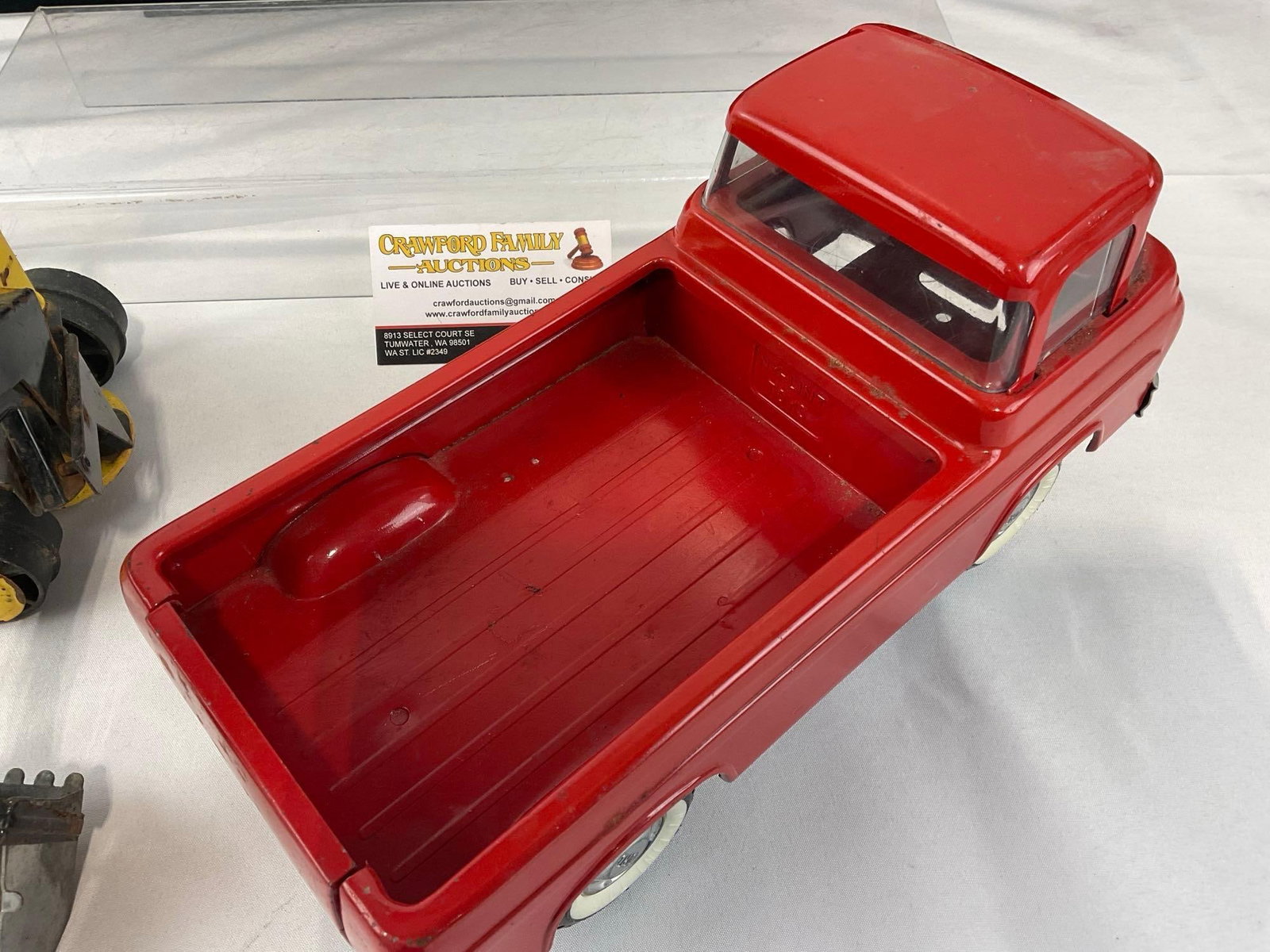 Pair of 1960s Pressed Steel Toys, Tonka Trencher No.534 Loader & Red Nylint Econoline Pickup Truck - 5