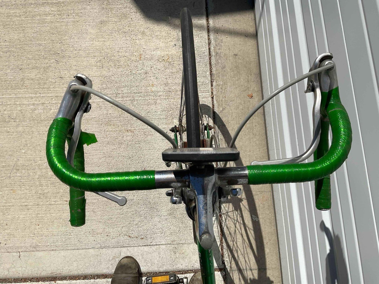 Vintage Green Schwinn Varsity 10 Speed Bicycle w/ 25" Wheels. Fair Condition. See pics. - 4