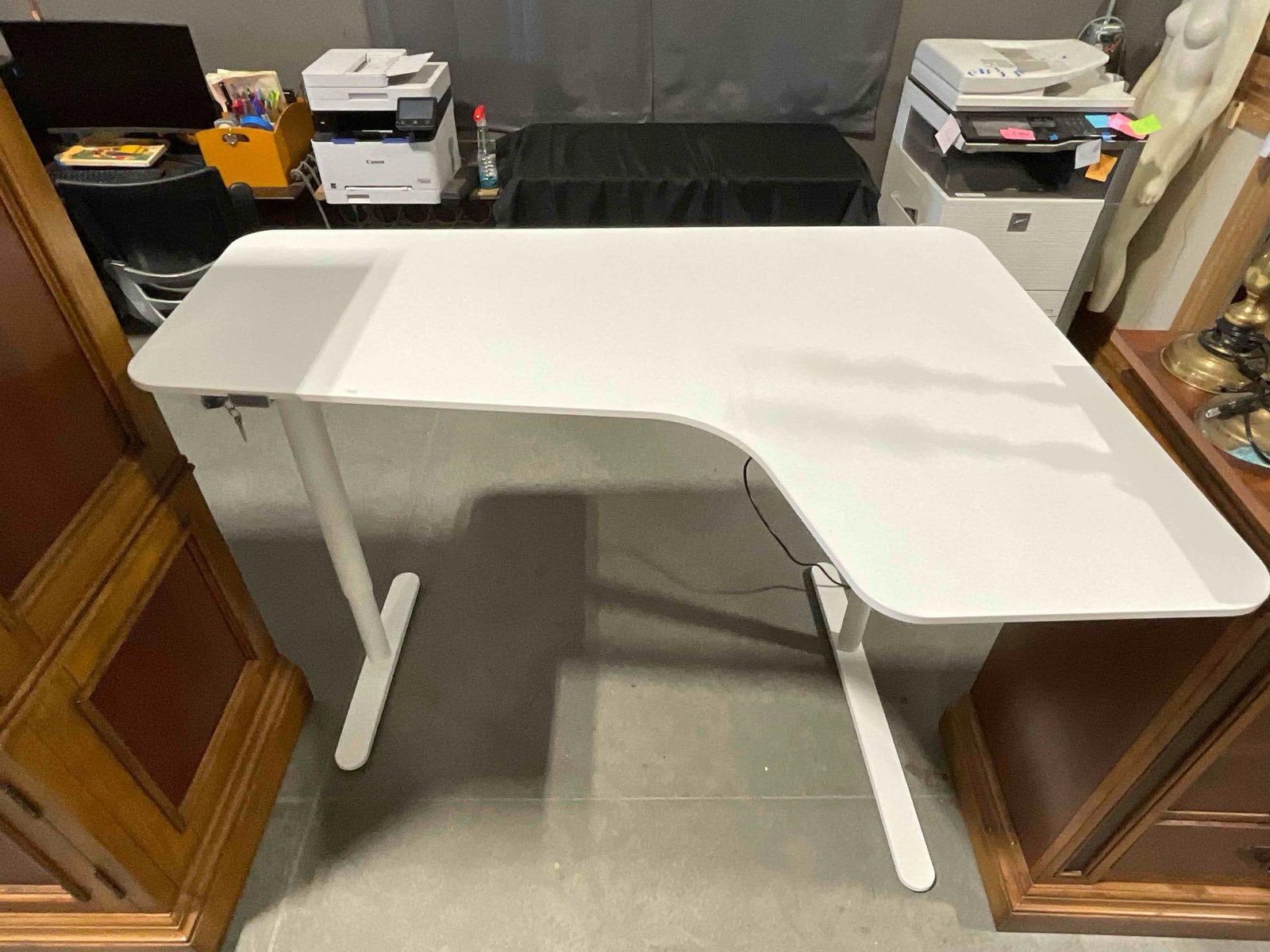 IKEA BEKANT Ergonomic Corner Desk w/ Motorized Height Adjustable Legs. Good Condition. - 5
