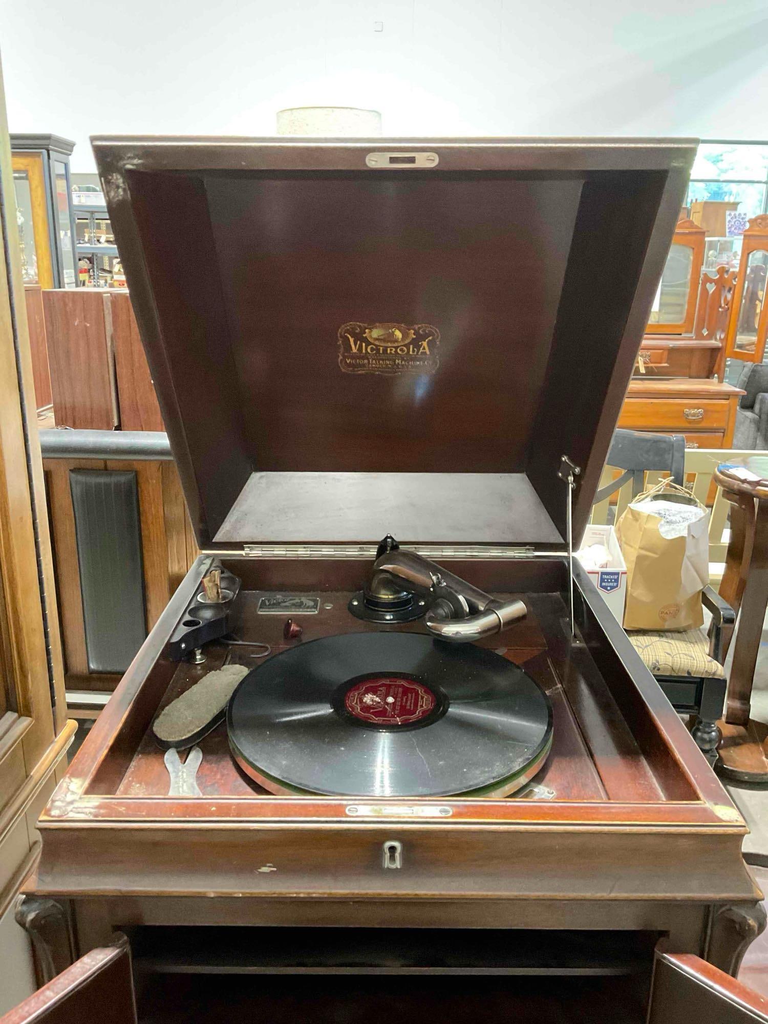 Antique Victor Talking Machine Co. Victrola Model VV-XIV w/ Uncounted Record Collection. - 7