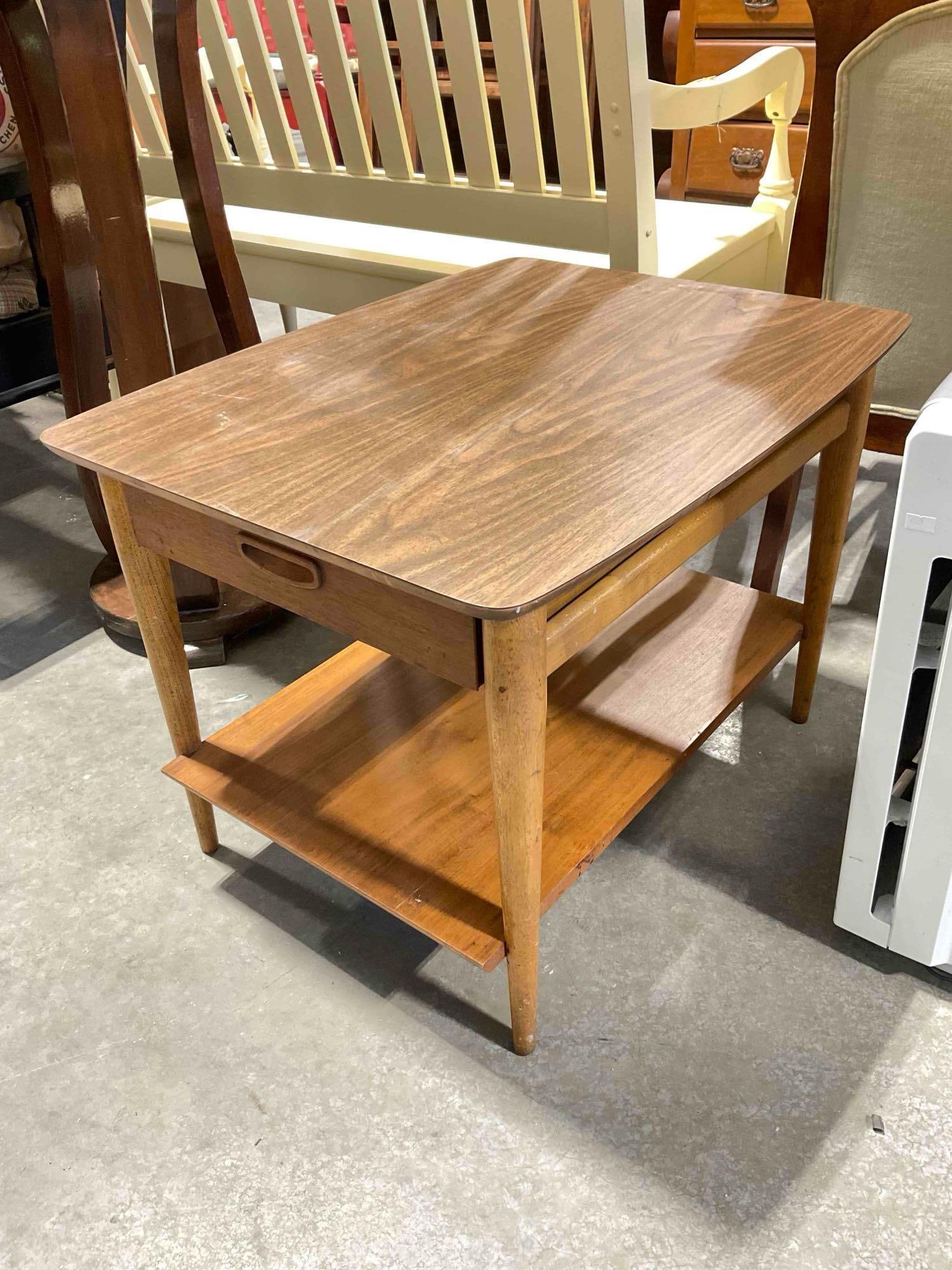 Vintage MCM Walnut Finish Lane Two-Tier End Table w/ Drawer & Handsome Grain. See pics. - 2