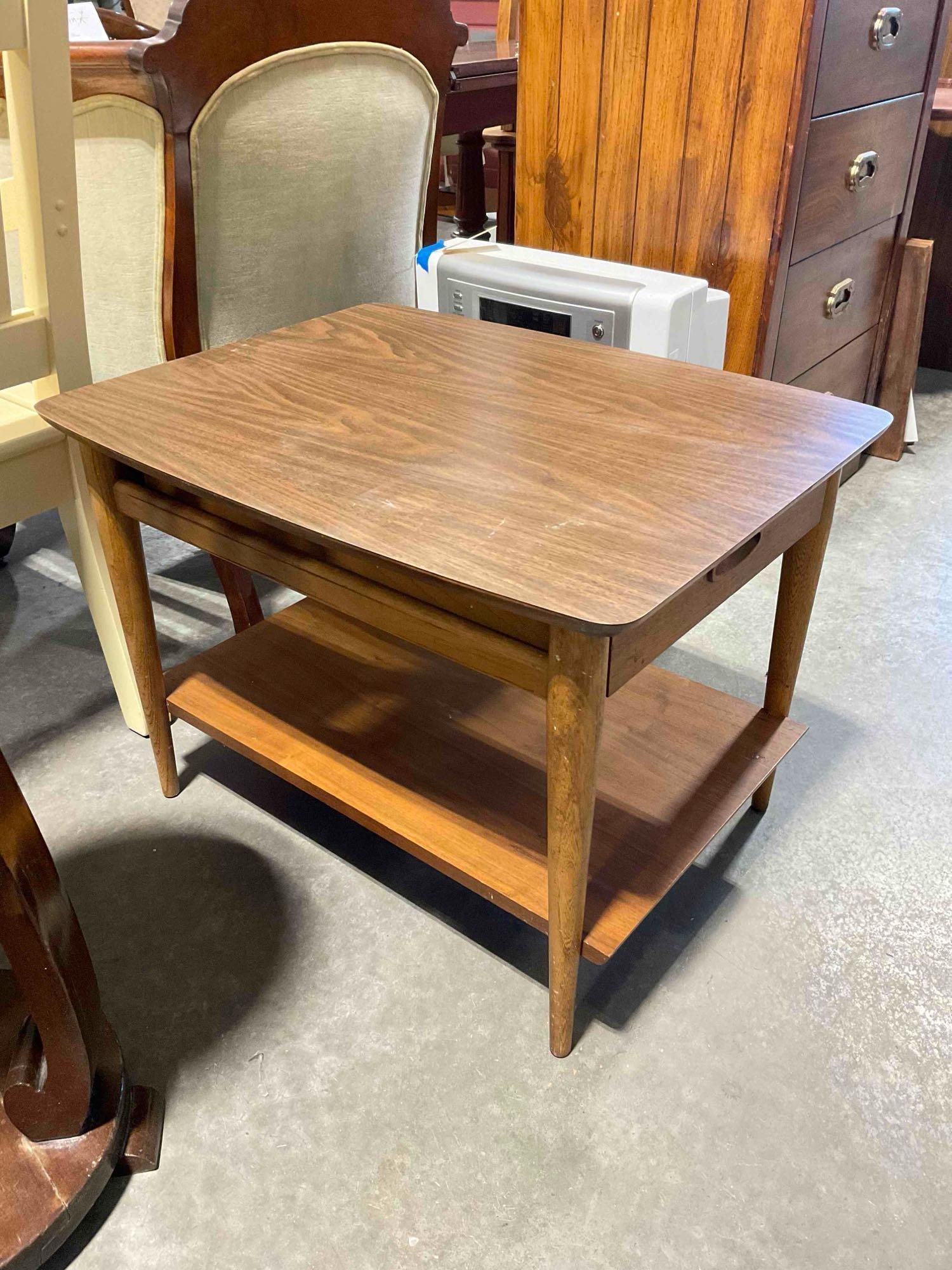 Vintage MCM Walnut Finish Lane Two-Tier End Table w/ Drawer & Handsome Grain. See pics. - 3