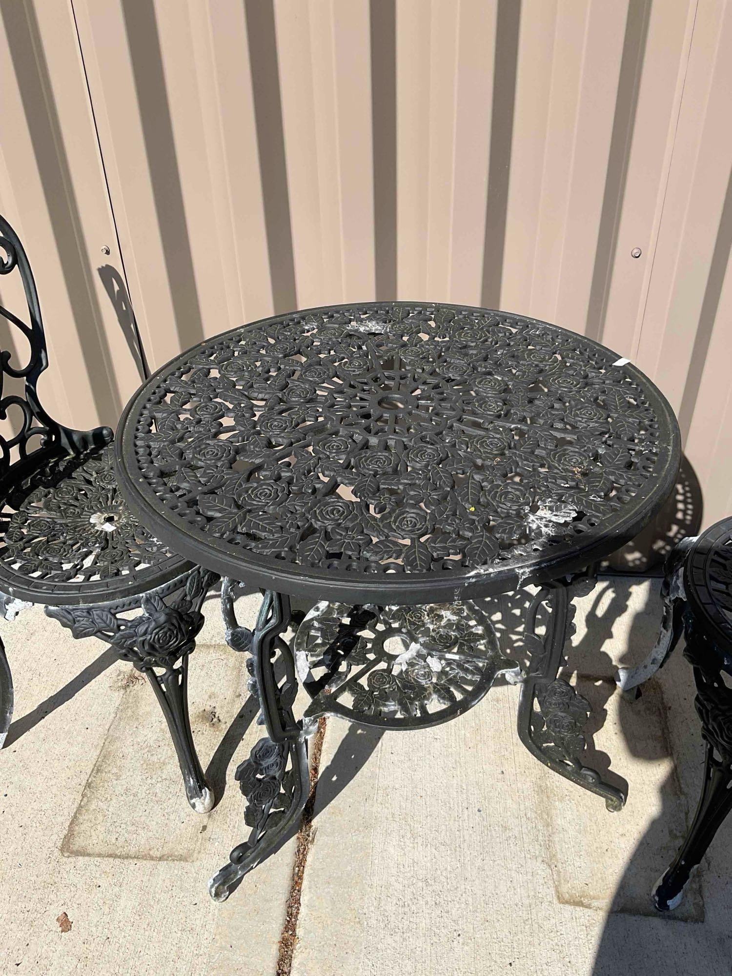 3 pcs Vintage Black Metal Rose Patterned Patio Bistro Furniture Set w/ Table & 2 Chairs. - 4