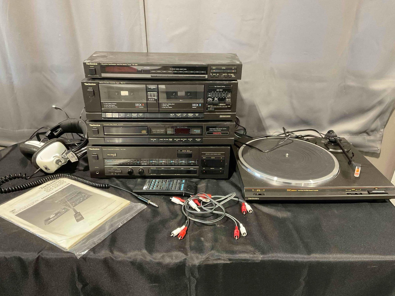 6 pcs Vintage Technics Audio Equipment Assortment, incl. Turntable. Tested, Works. See pics. (1 of 9)