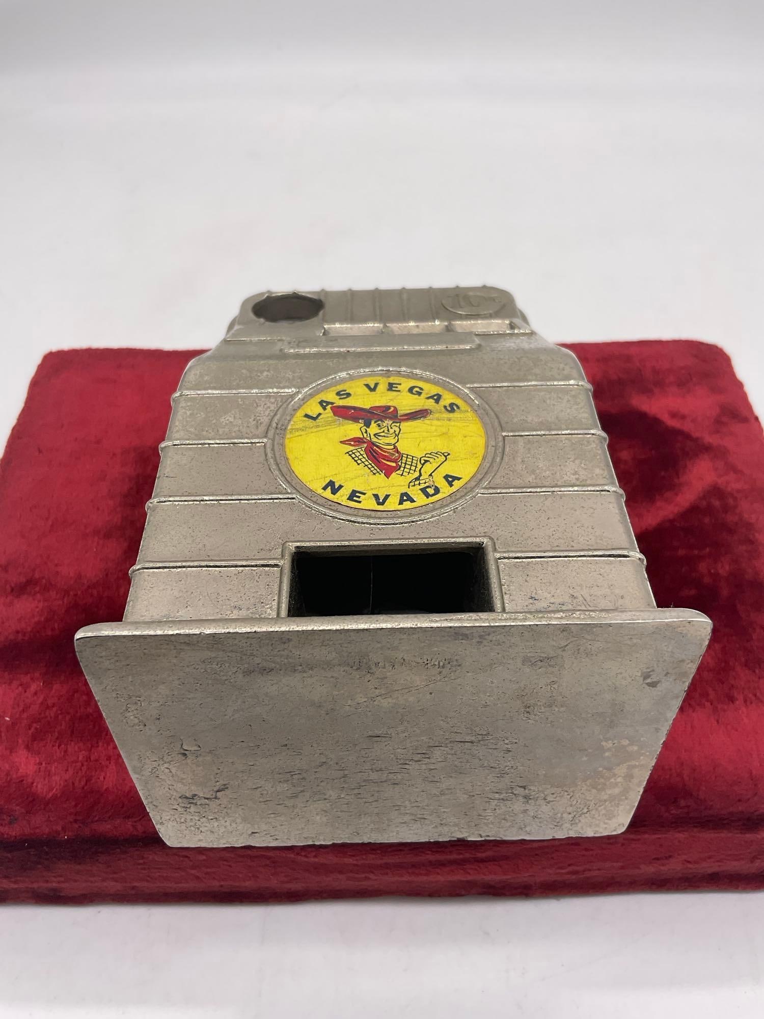 Circa 1950's / 60's Las Vegas Jack pot metal Mechanical toy 10 cent Slot machine coin bank - 4