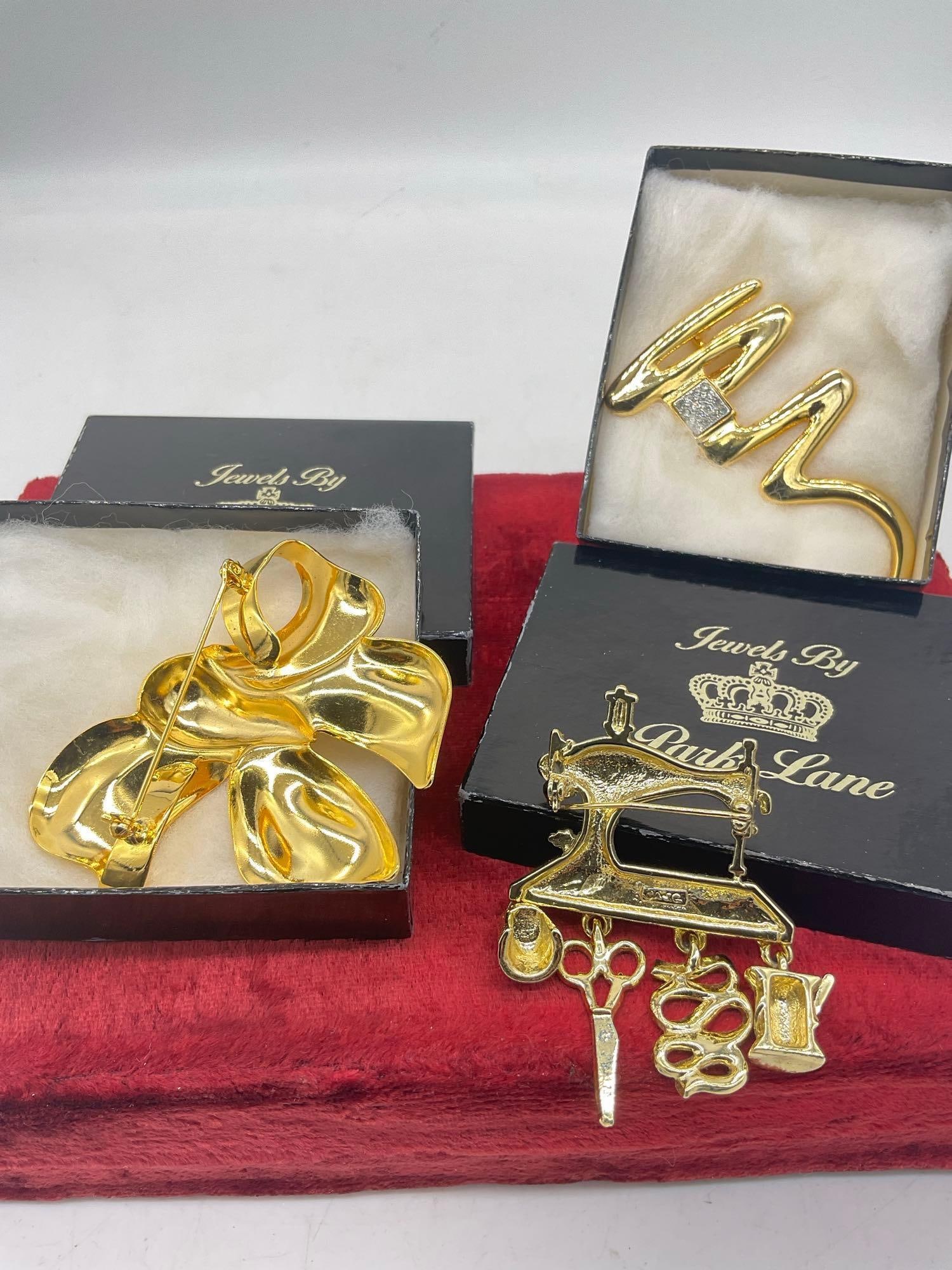 Park lane Brooches, Ribbon Bow & signed Zig Zag pave rhinestone + Danecraft Sewing machine w/ Cha... - 4
