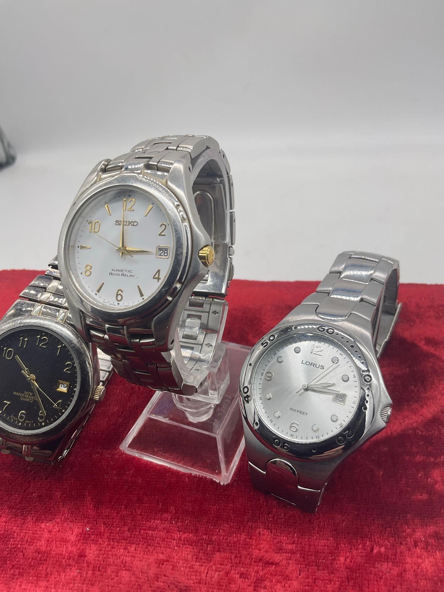 3x Men's watches, incl. Seiko Kinetic Auto Relay 5J22-0B69, Lorus LR0629 + 1 more see pic - 3