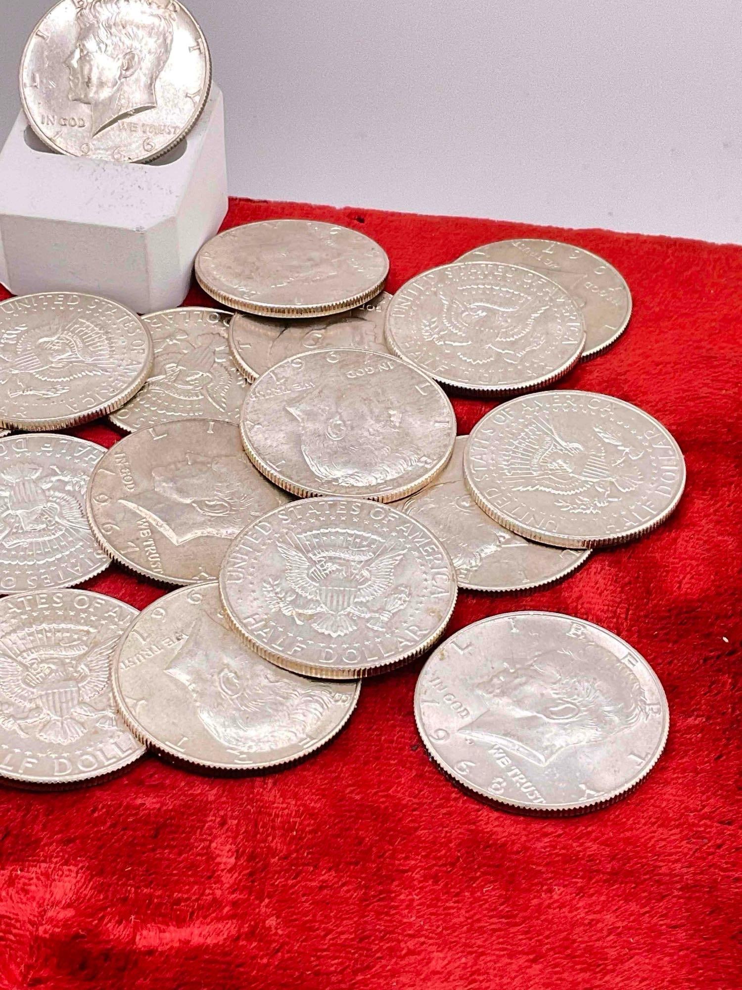 30 x 1965-1970 40% Silver Kennedy Half Dollars Coins assorted dates & Mint marks - 3