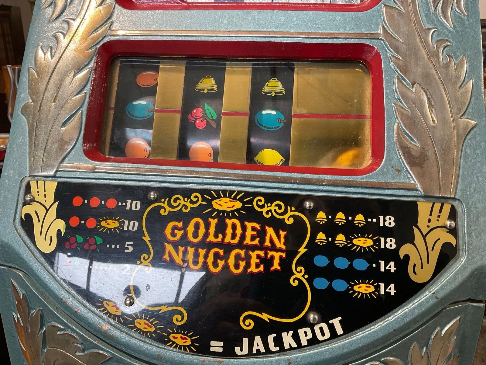Vintage later 1940s Quarter 25 cent Mills Golden Nugget Mechanical Slot Machine, 27x18x16 inch - 3