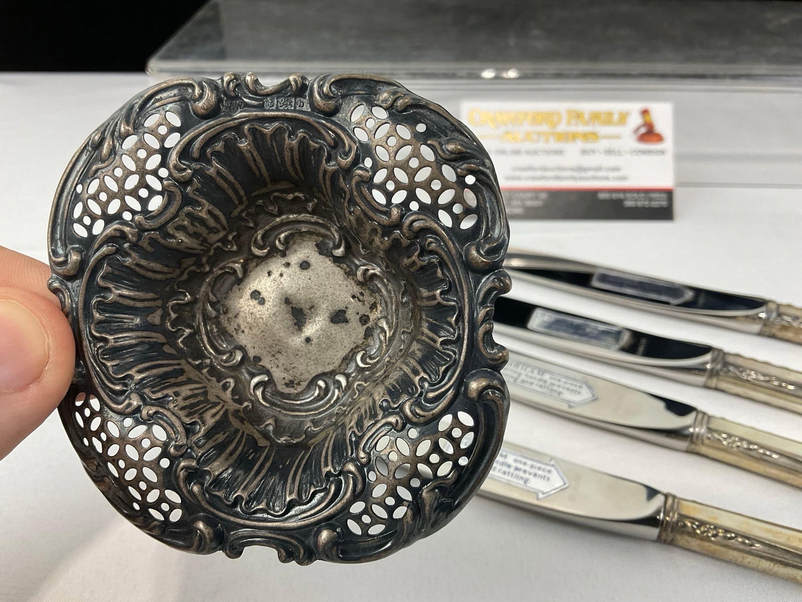 4 Gorham Knives w/Sterling Silver Handles, Stainless Blades, & Sterling Bowl, 298.4 grams in total - 3