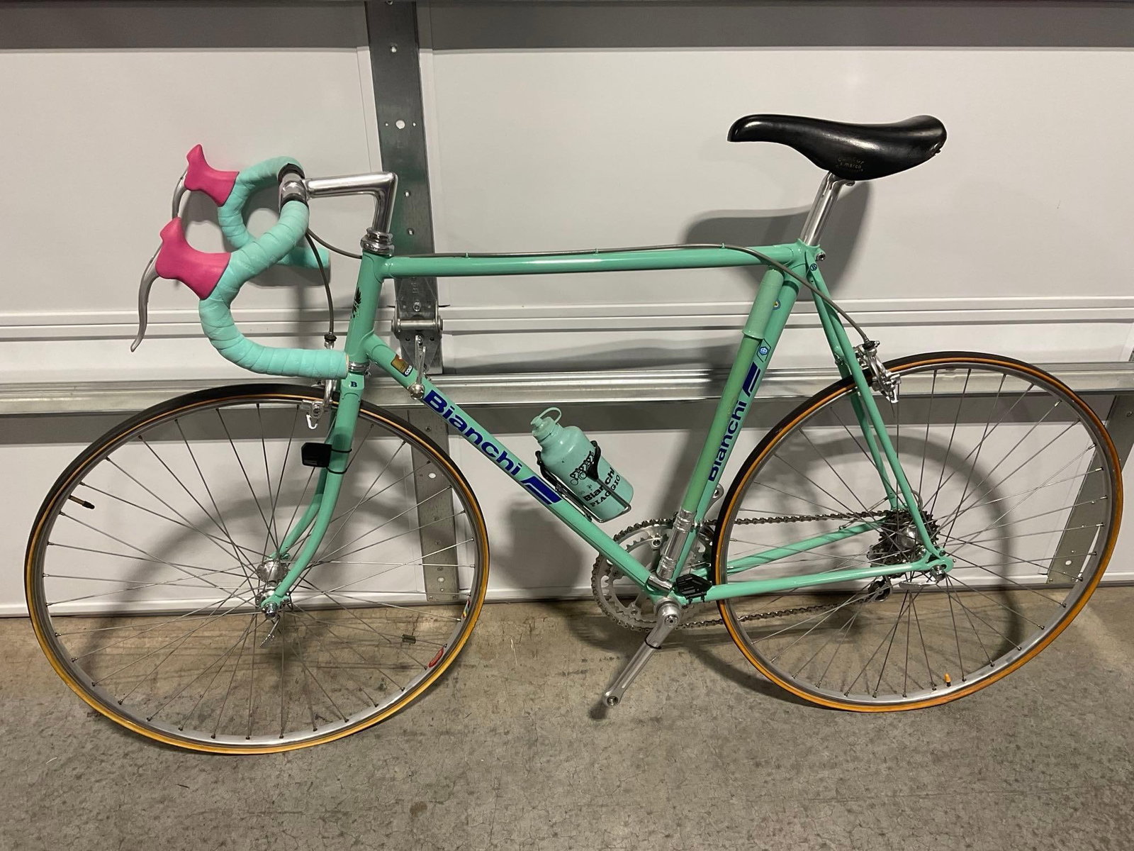 Vintage 80s Bianchi Celeste Mint Green Bicycle, w/Water Bottle, High End Road Bike w/Pink Handleb... - 11