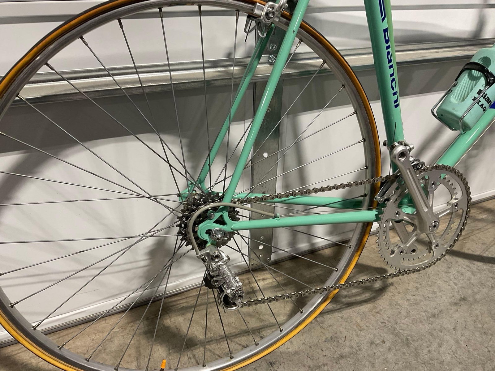 Vintage 80s Bianchi Celeste Mint Green Bicycle, w/Water Bottle, High End Road Bike w/Pink Handleb... - 2