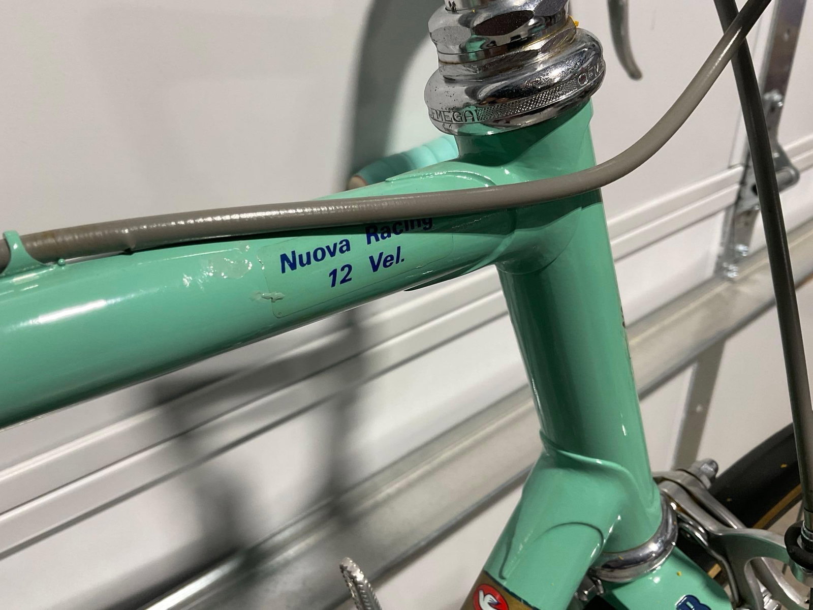 Vintage 80s Bianchi Celeste Mint Green Bicycle, w/Water Bottle, High End Road Bike w/Pink Handleb... - 7