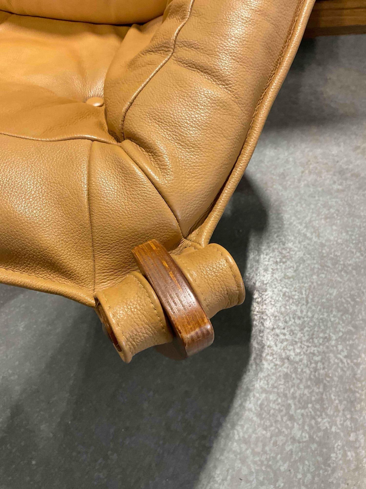 Vintage Luna Sling Lounge Chair by Hjellegjerde w/ Camel Leather Upholstery. Good Condition. - 6