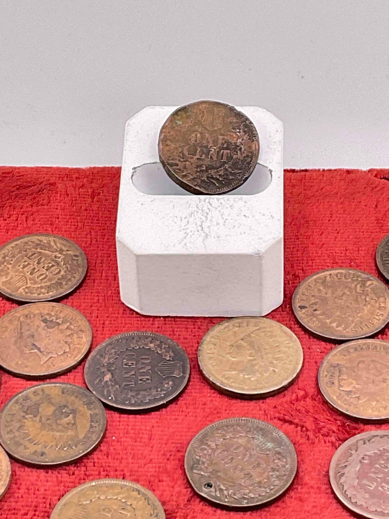 28 X Antique indian head pennys (16x 1900-1909) ( 10 x 1890 -1899) 1873 & 1895 - 4