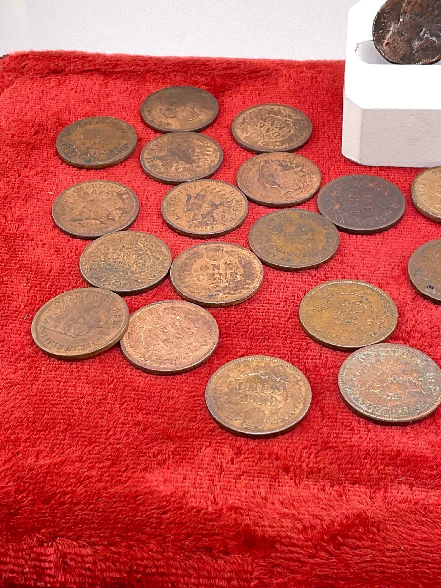 28 X Antique indian head pennys (16x 1900-1909) ( 10 x 1890 -1899) 1873 & 1895 - 5