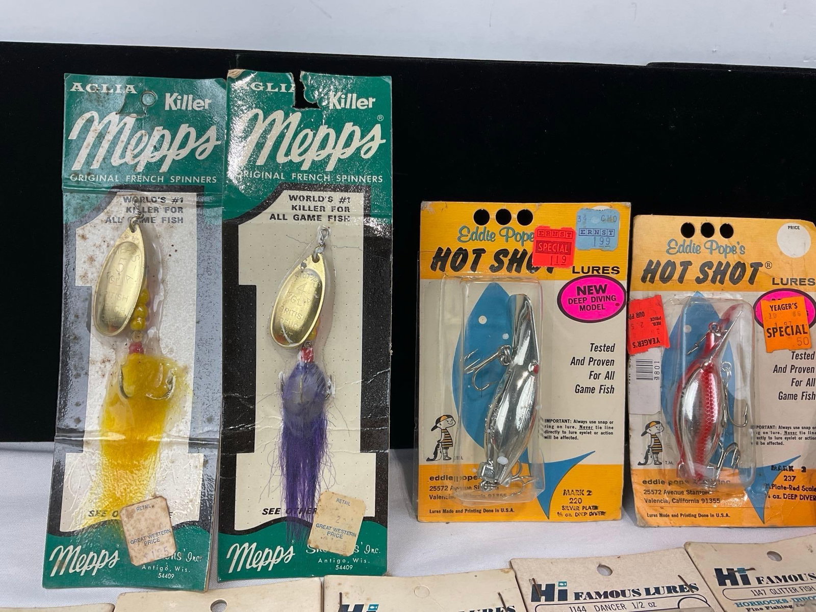 14 HI Famous Fishing Lures, Flathead, Dancer, Glitter Fish & more, + Shakespeare 1700 Reel w/box - 2