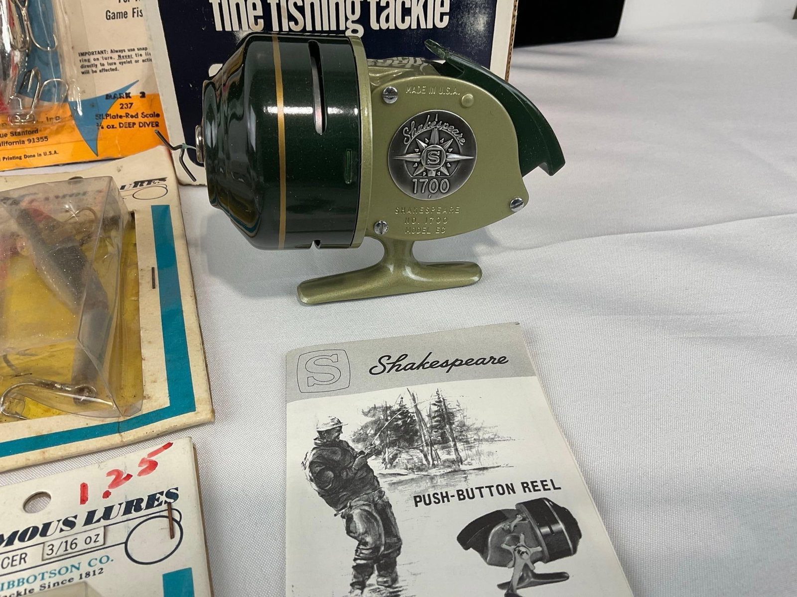 14 HI Famous Fishing Lures, Flathead, Dancer, Glitter Fish & more, + Shakespeare 1700 Reel w/box - 5