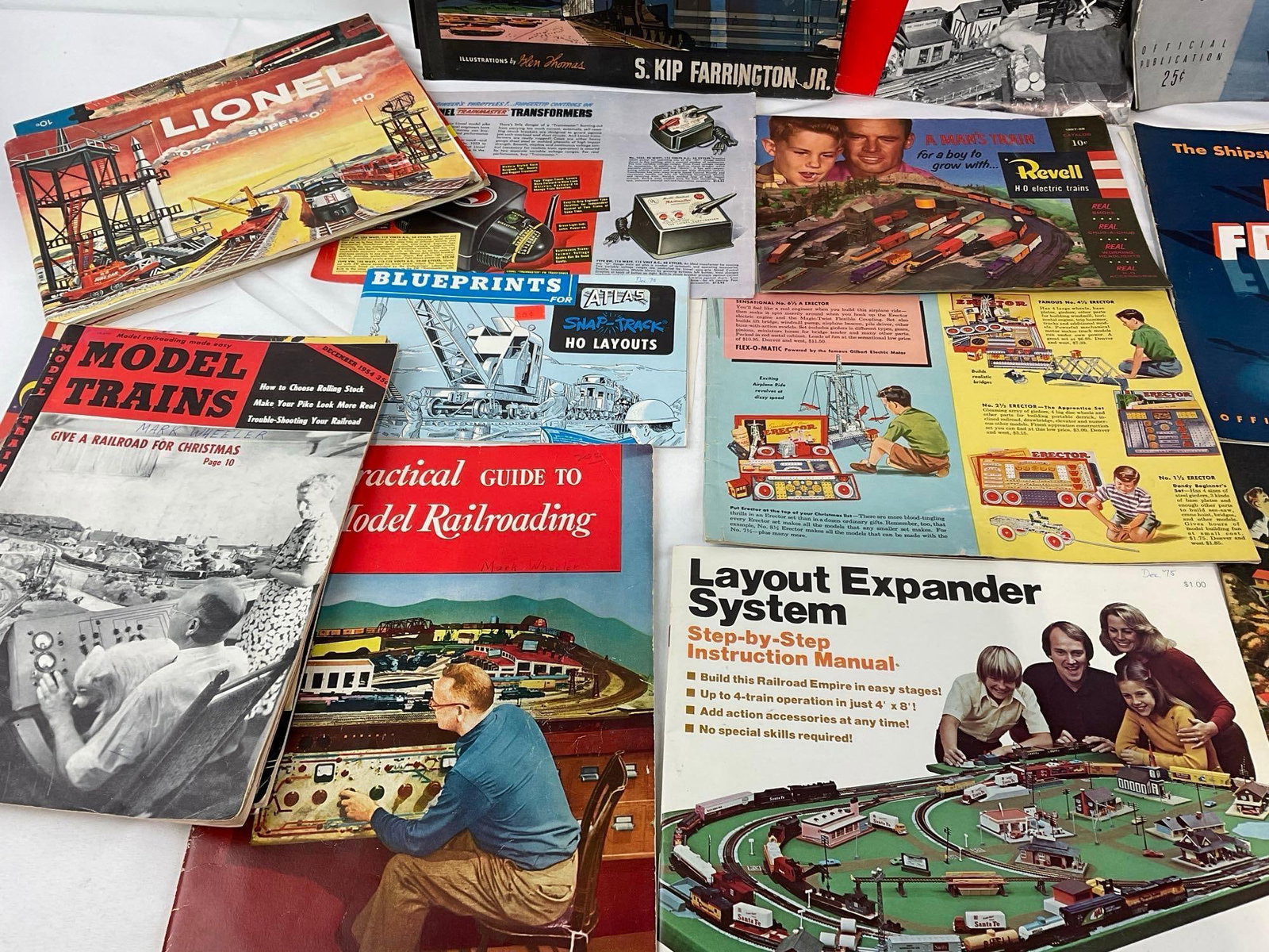 Mid Century 1940s Ice Follies & Train Magazines & Pamphlets, TYCO, Lionel, Gilbert & more - 2