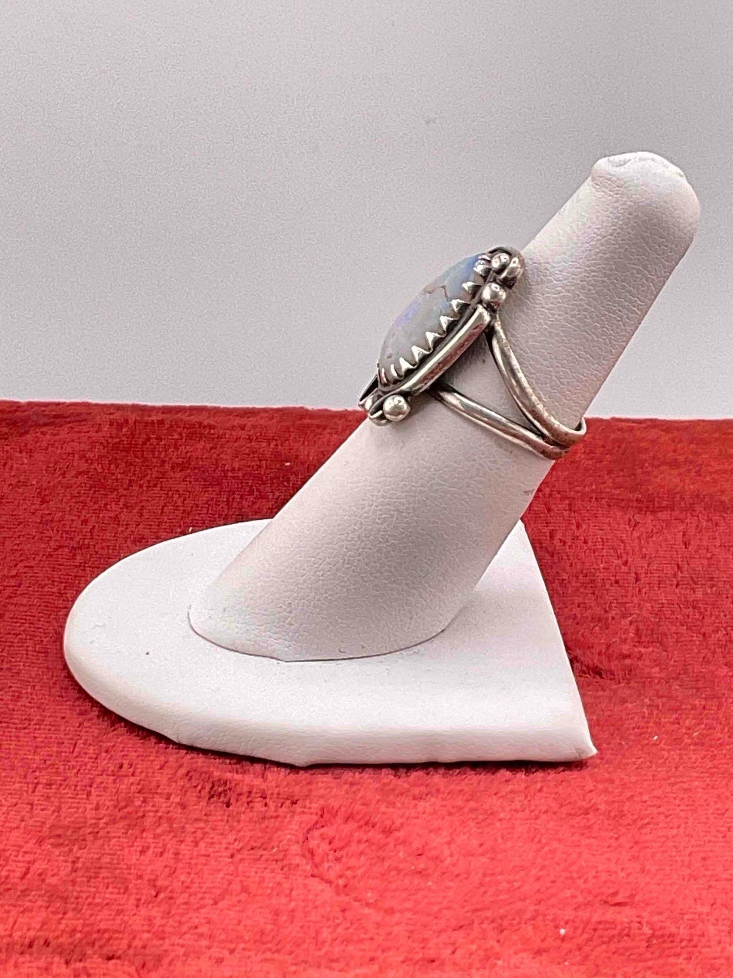 Vintage Native American Sterling Silver Ring w/ Opal Toned Setting, Size 6. See pics. - 2