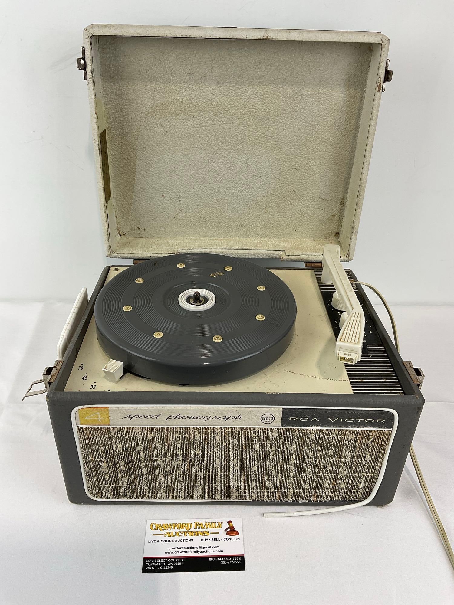 Vintage 1960s RCA Portable Record Player Model 3VB21, 4-Speed changer, some wear: Appears to be in fair to good shape, some wear from over the years. The piece measures approx 8h x 14w x 11d inches. See pics. E-6600