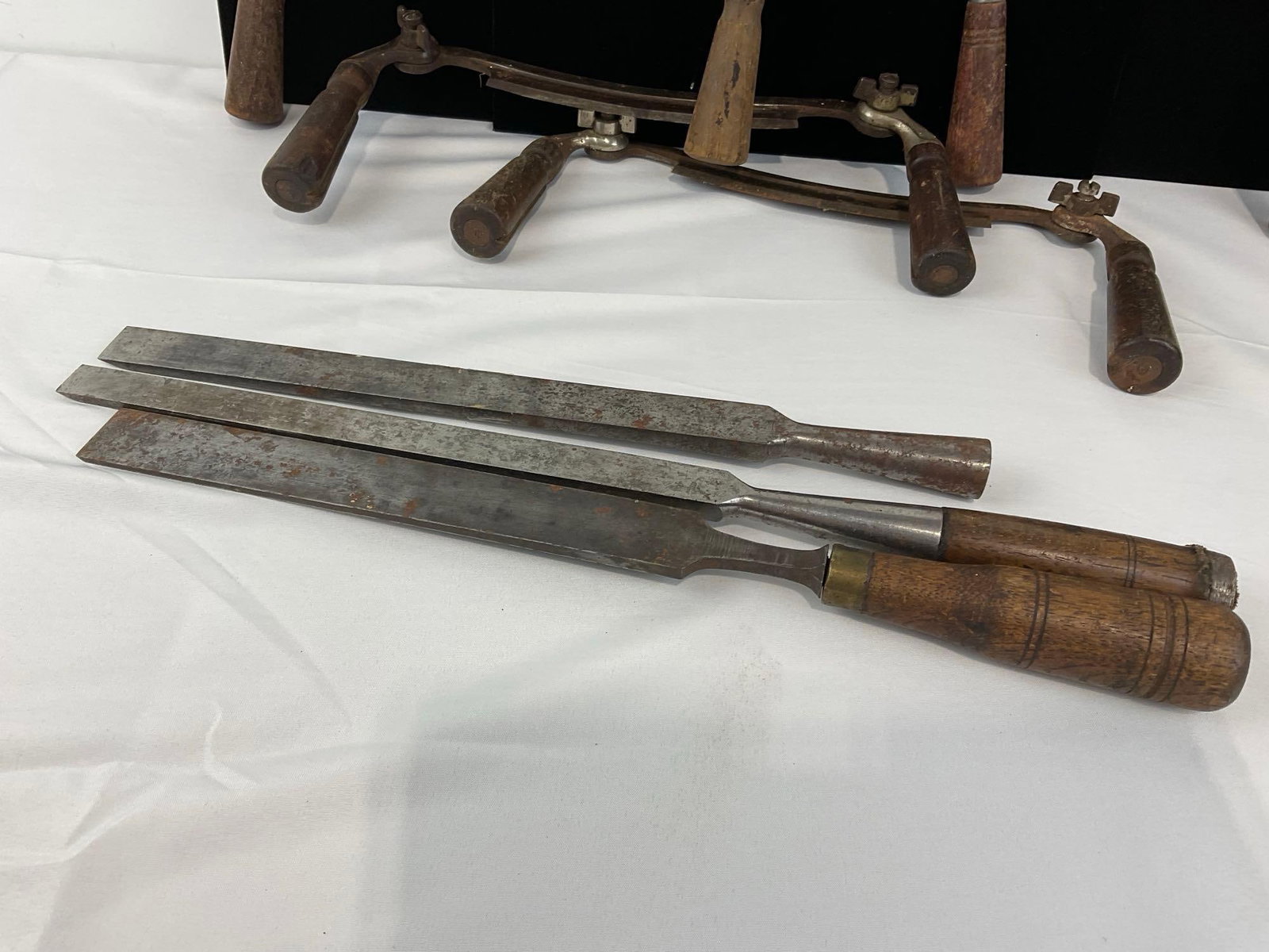3 L. & I.J.White 1837 Iron Chisels, 4 Folding Draw Knives, 2x A.J. Wilkinson & Co., Dunlap & P.S &W - 3