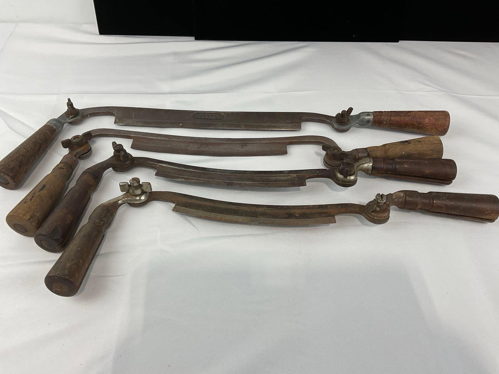 3 L. & I.J.White 1837 Iron Chisels, 4 Folding Draw Knives, 2x A.J. Wilkinson & Co., Dunlap & P.S &W - 4