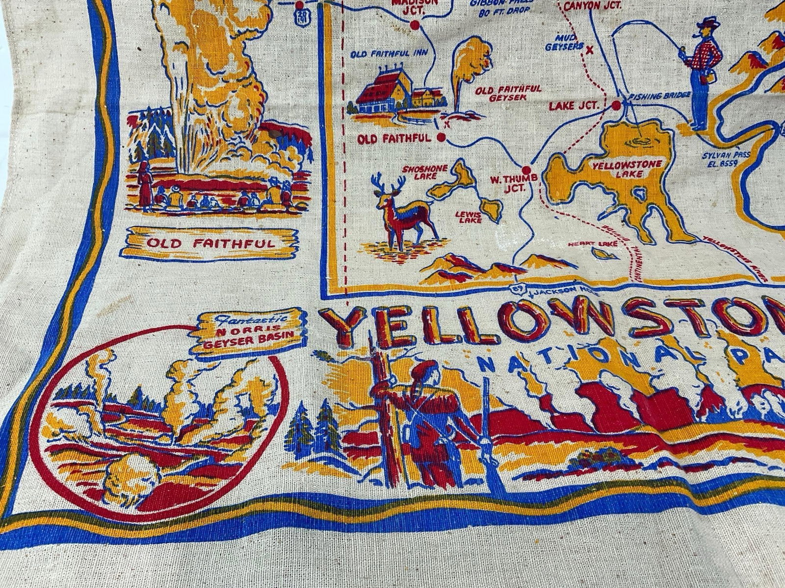 Vintage Mid Century Yellowstone National Park Souvenir Kitchen Towel, 30 x 30 inches - 4