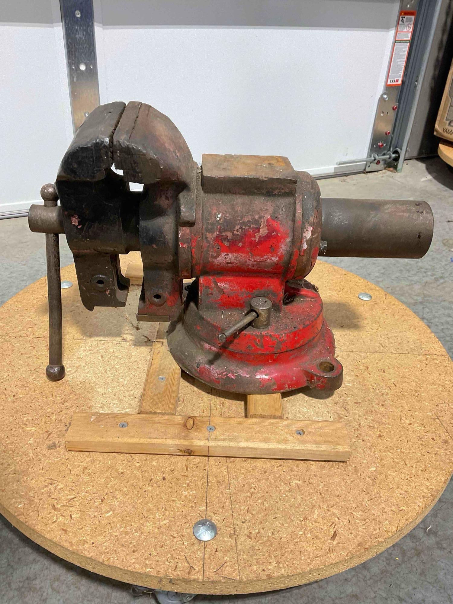 Vintage Multi-Purpose Combination Bench Vise w/ Anvil Top, Pipe Jaws & More. See pics. - 3