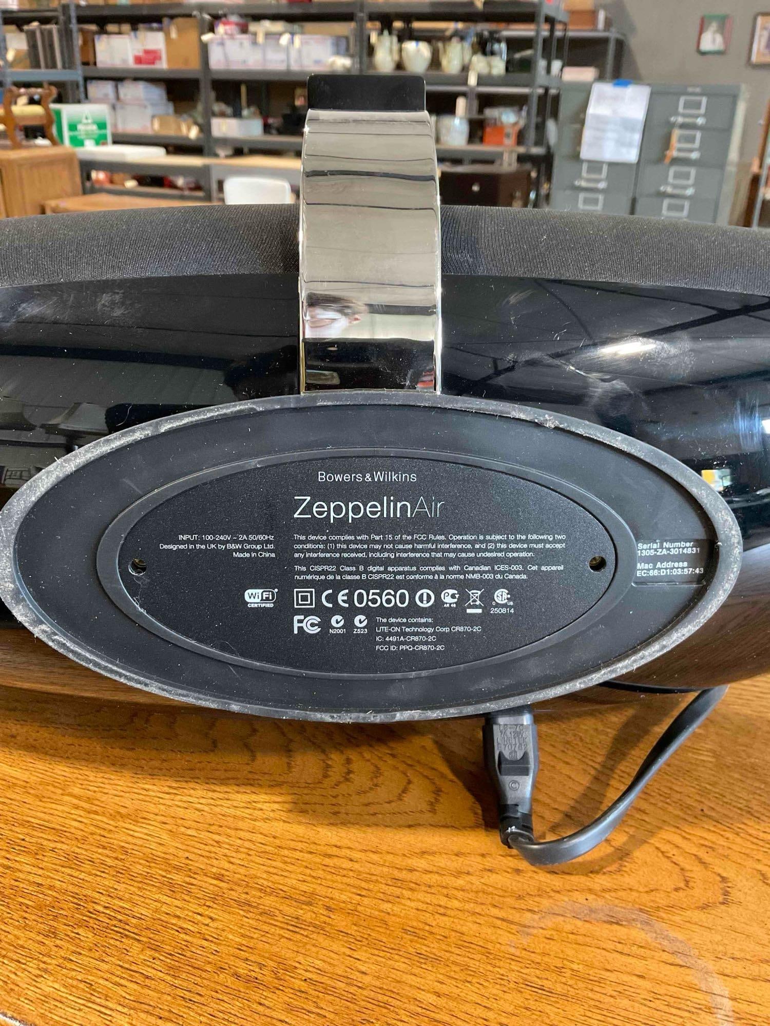 Bowers & Wilkins Zeppelin Air Speaker. Tested, Turns On. As Is Condition. See pics & desc. - 5