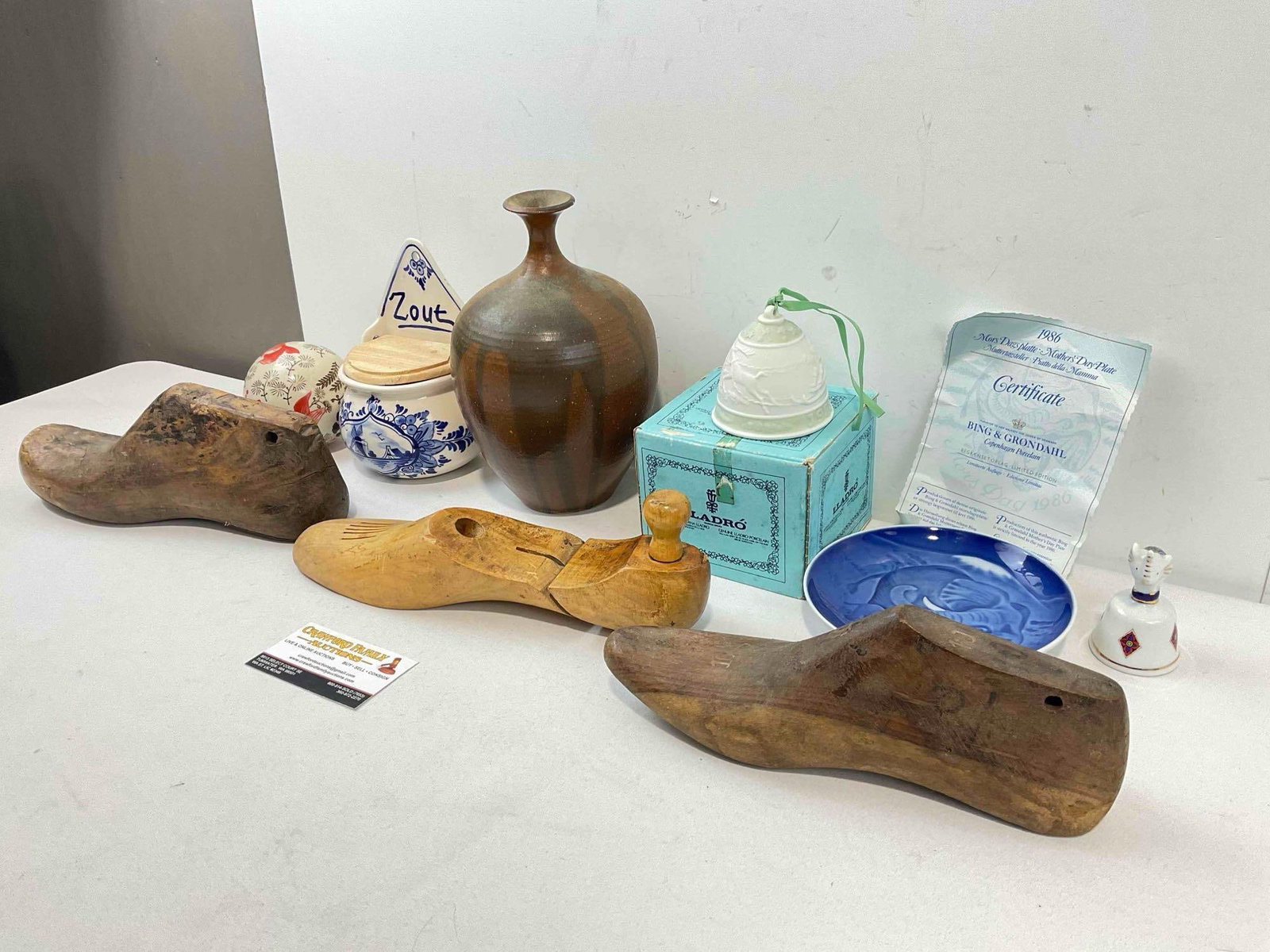 9 pcs Vintage Decorative Wood & Ceramic Collectibles, incl. Shoe Lasts & LLADRO Bell. - 2