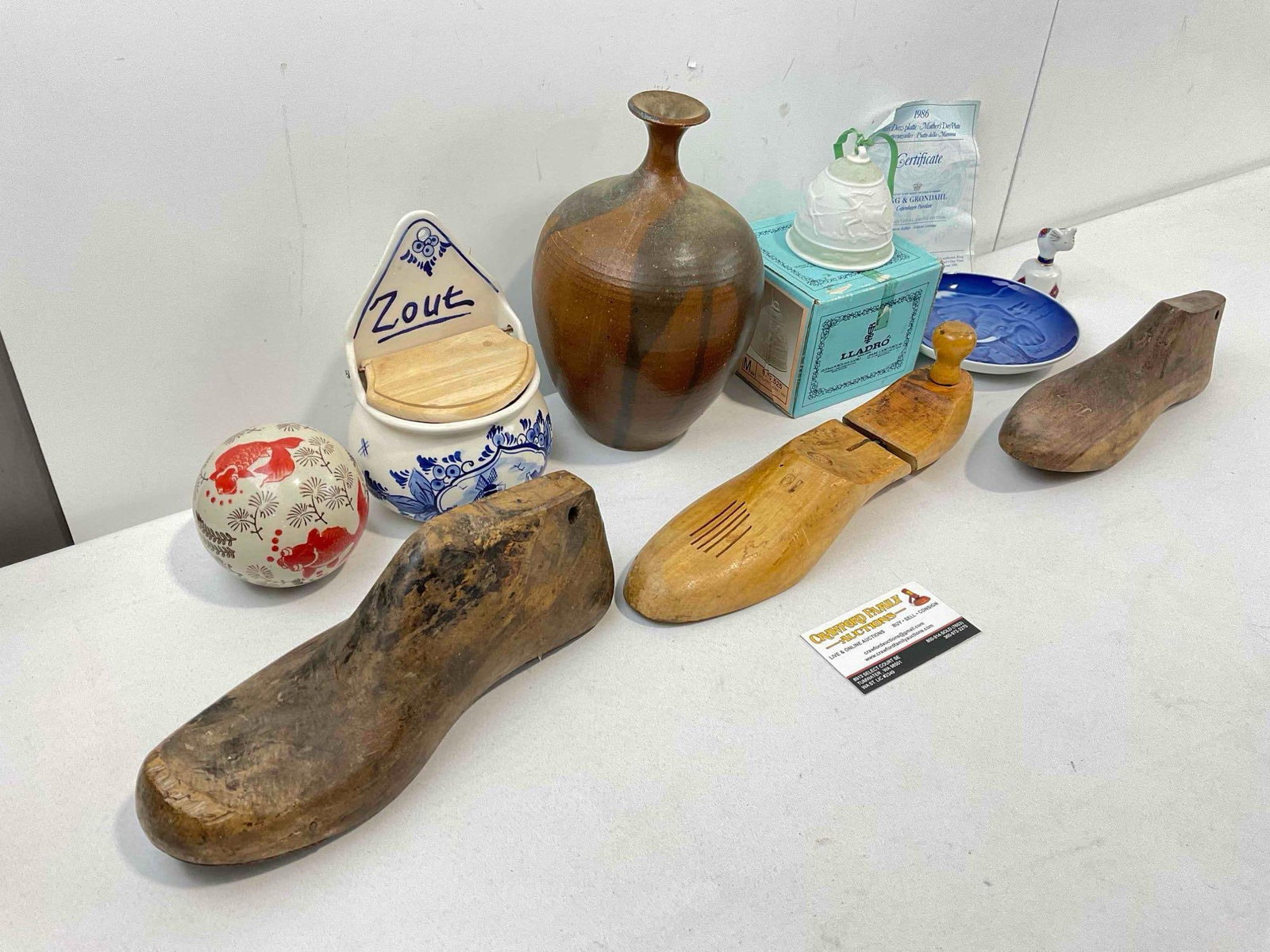 9 pcs Vintage Decorative Wood & Ceramic Collectibles, incl. Shoe Lasts & LLADRO Bell. - 3