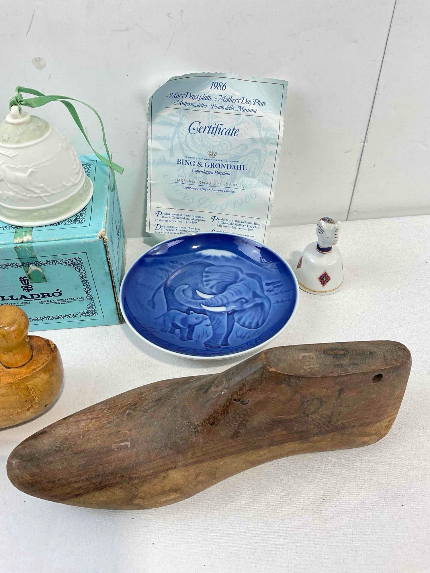 9 pcs Vintage Decorative Wood & Ceramic Collectibles, incl. Shoe Lasts & LLADRO Bell. - 6
