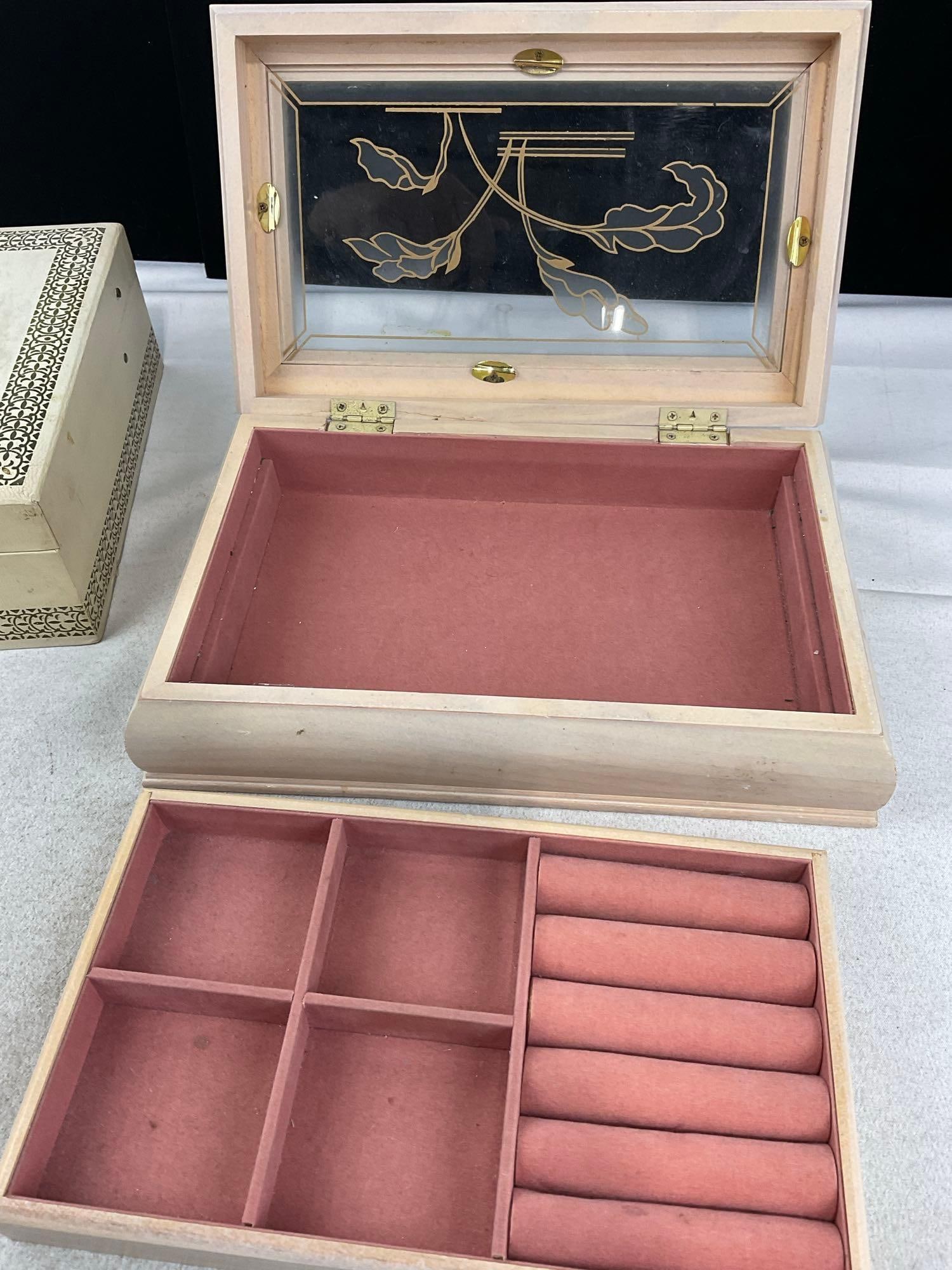 Pair of Jewelry Boxes, Cream & Gold-Trimmed Mele & Dayton Hudson Chest, w/pink velvet interior - 5
