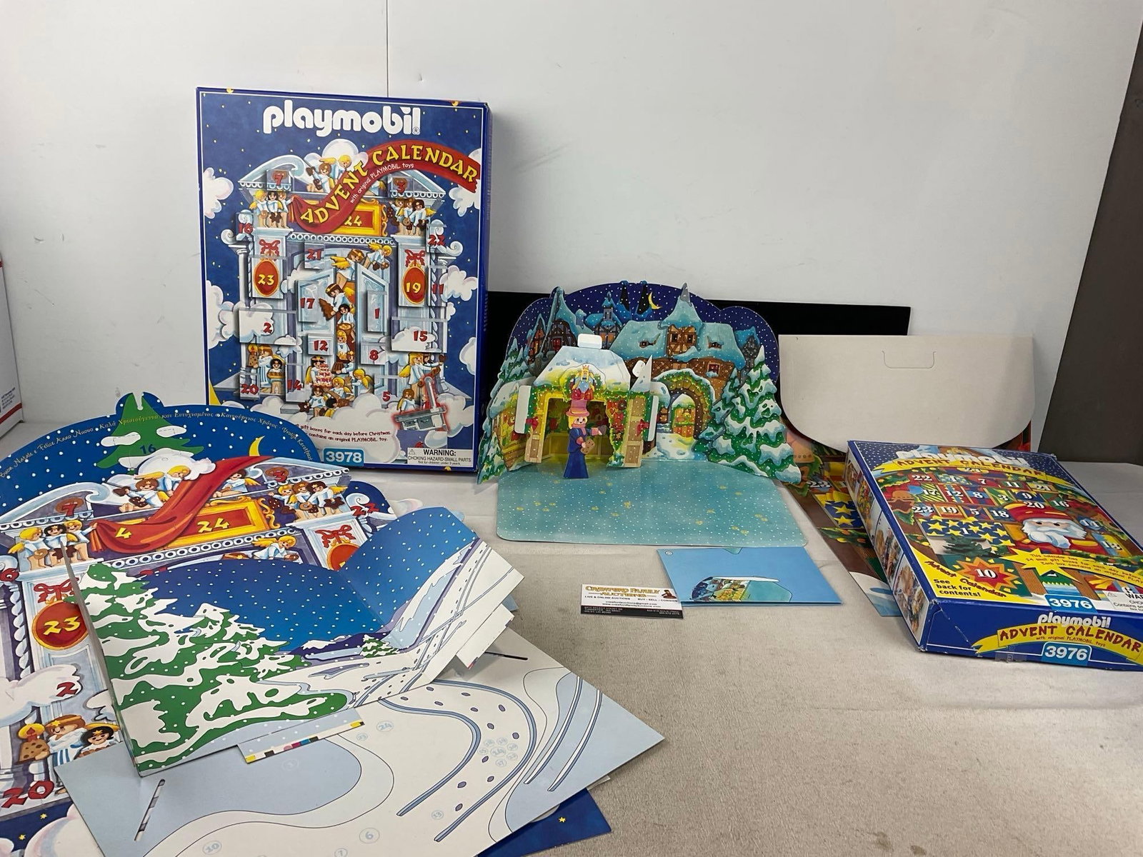 Pair of Playmobil 3976 & 3978, Advent Calendars, piece sets in tiny boxes, w/packaging: Appears to be in good shape. The piece measures approx 7h x 16w x 13d inches. See pics. E-6290