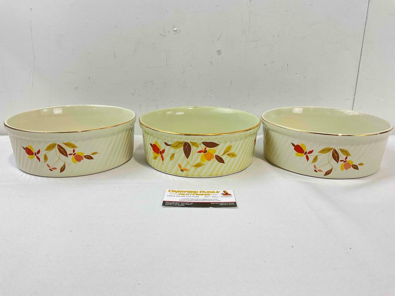 3 pcs Vintage Hall China Ceramic Casserole Dishes w/ Autumn Leaf Pattern. Good Condition. (1 of 7)