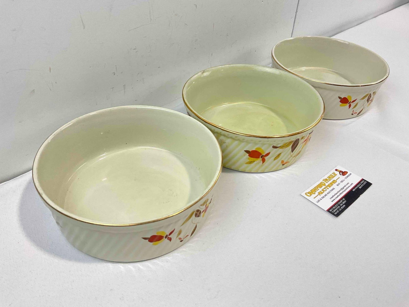 3 pcs Vintage Hall China Ceramic Casserole Dishes w/ Autumn Leaf Pattern. Good Condition. - 2