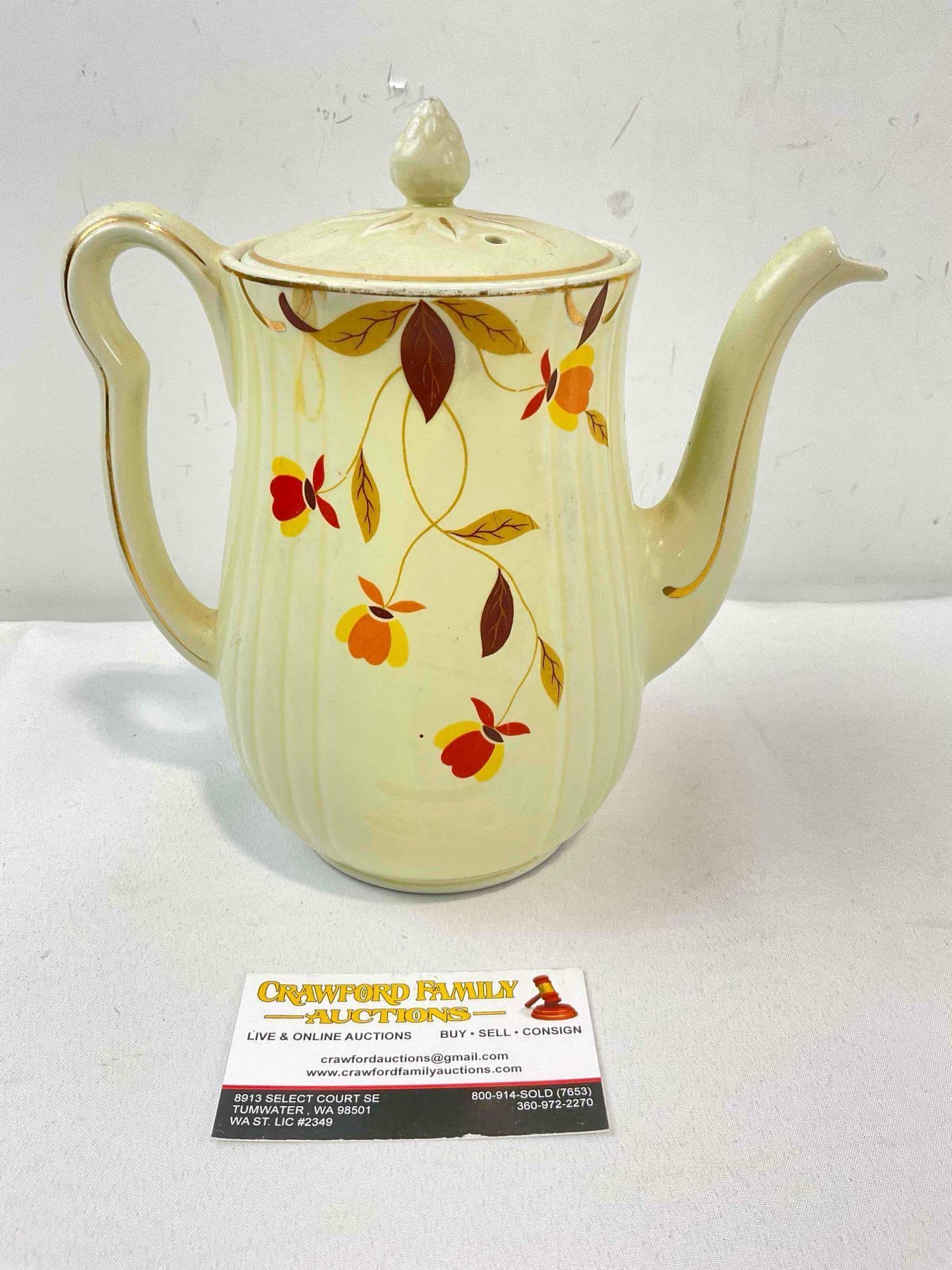 Vintage Hall China Ceramic Teapot in Autumn Leaf Pattern. Fair Condition. See pics. - 5