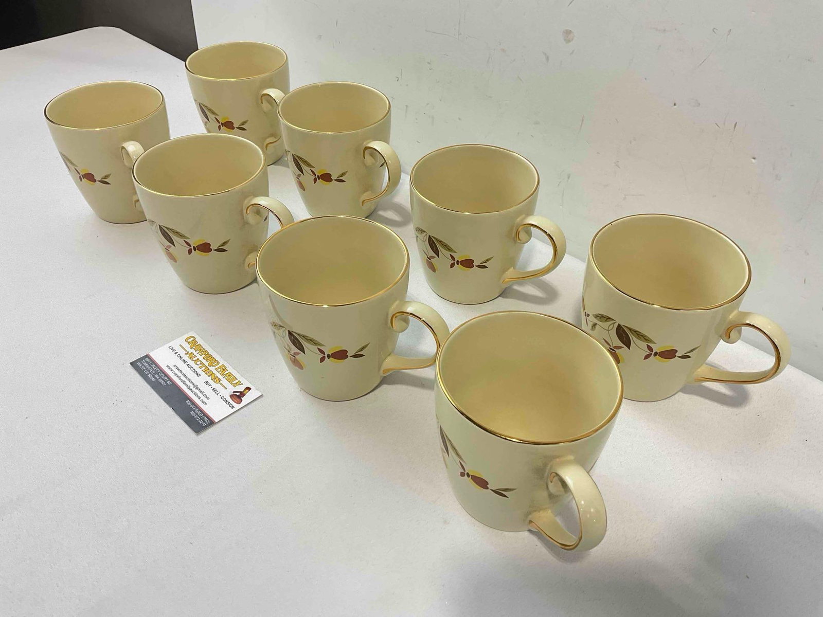 8 pcs Ceramic Specialties China Mugs w/ Hall China's Autumn Leaves Design. Good Condition. - 3