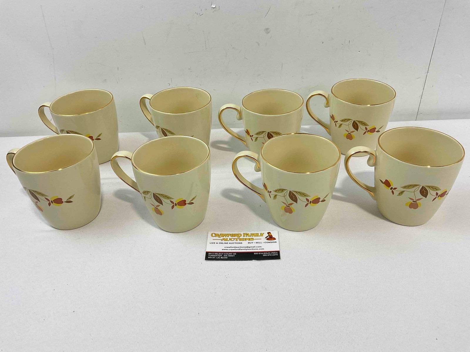 8 pcs Ceramic Specialties China Mugs w/ Hall China's Autumn Leaves Design. Good Condition. - 4