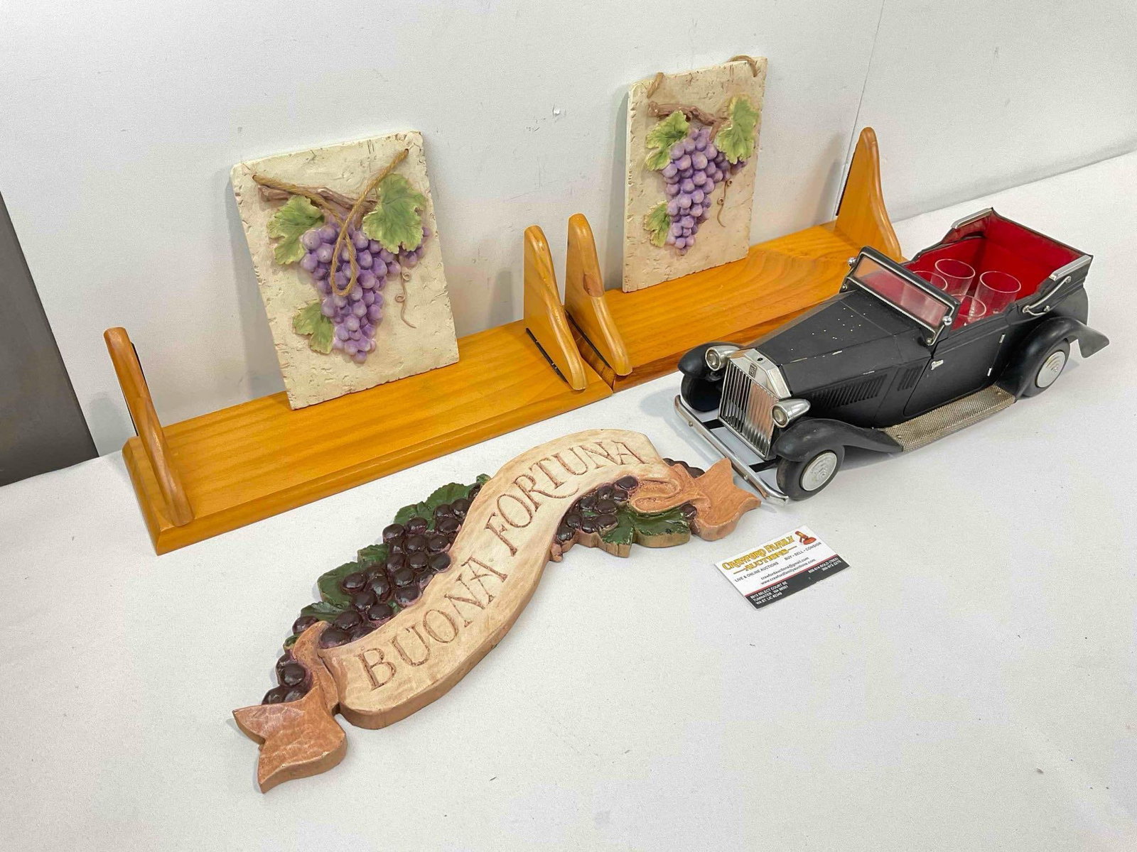 5 pcs Decor Assortment, incl. Resin Grape Plaques, Uninstalled Wooden Wall Shelves & More! - 3