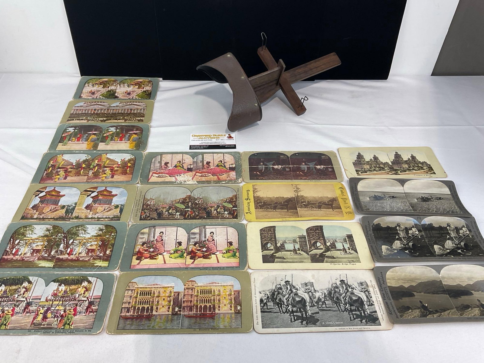 Antique Wooden Stereoscope, w/19 Slides, Japan, Venice, Central Park, Killarney, Ireland & more: Appears to be in good shape. The piece measures approx 13h x 8w x 5d inches. See pics. E-6610