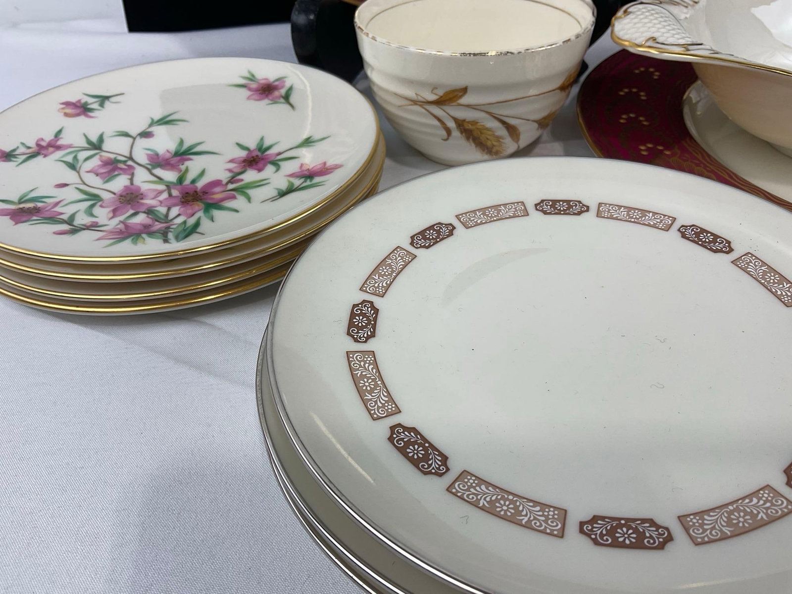 Lenox China, Variety of Patterns, 2 Red & 1 Blue w/Gilt designs, 4 Shalimar, 4 Peachtree Plates, ... - 2